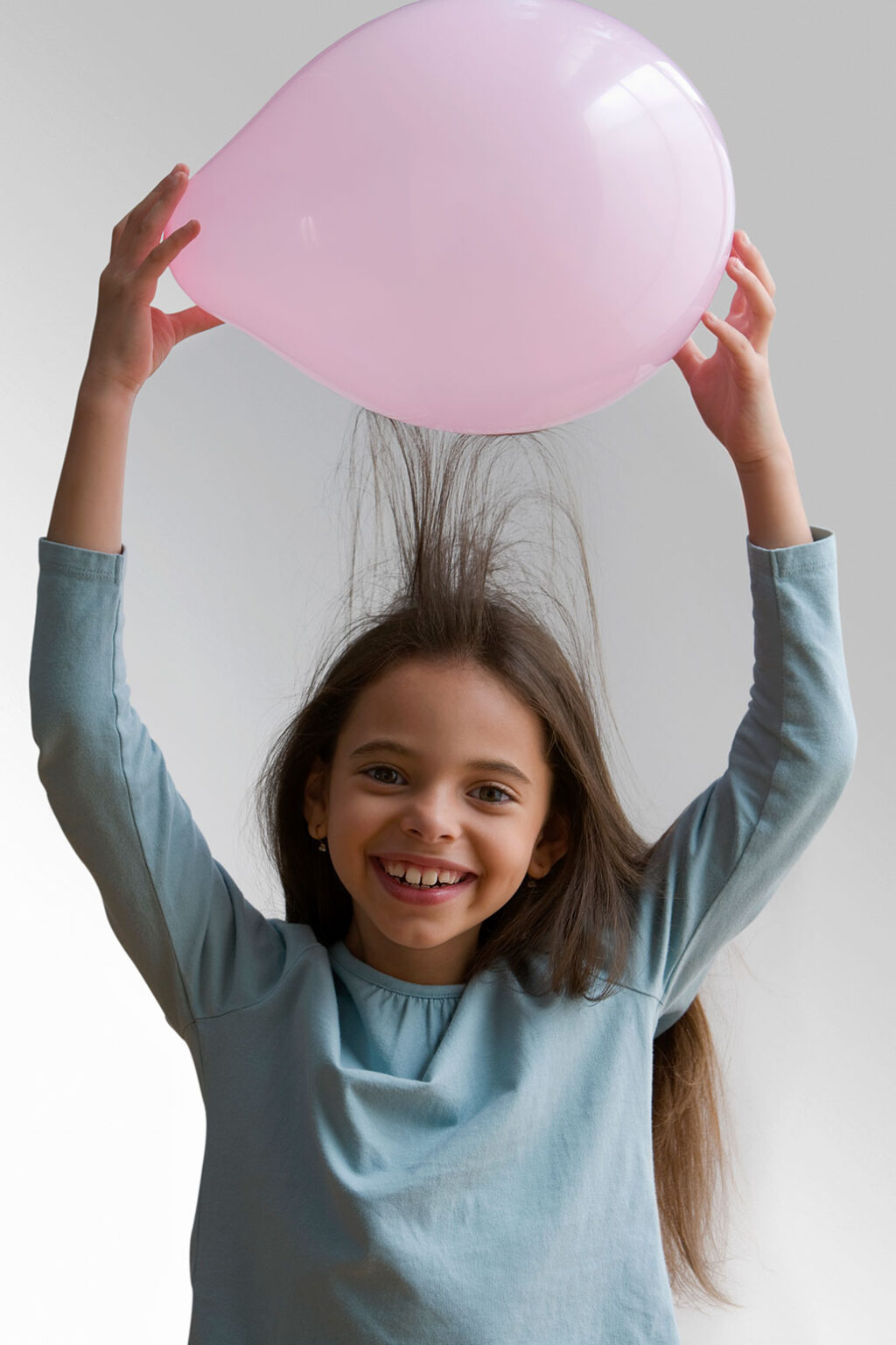 Experiment: How well do different materials create static electricity?